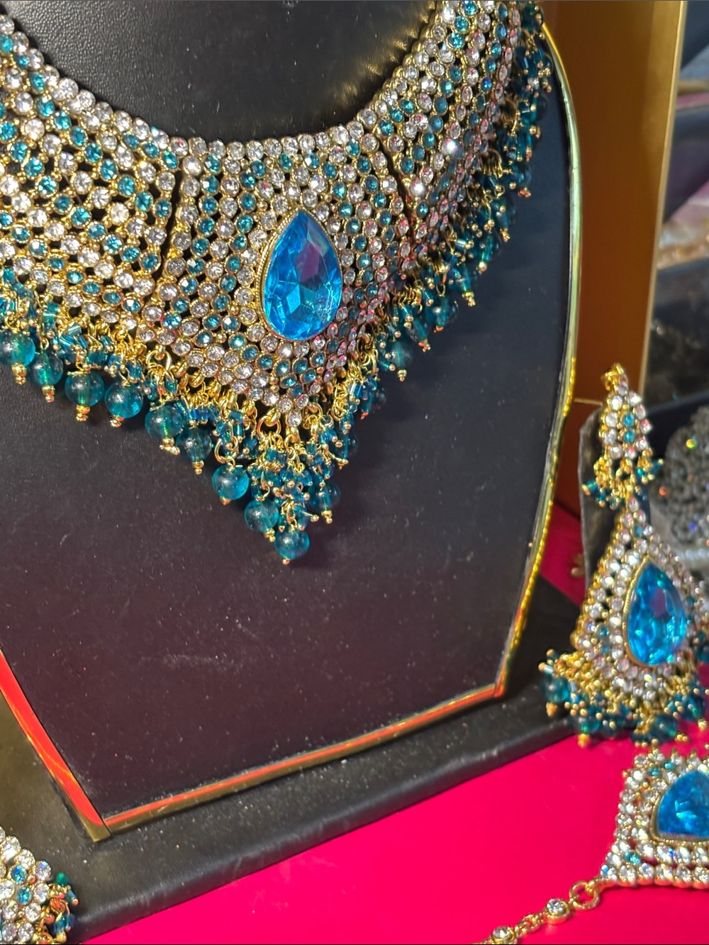 Teal Blue Crystal Bridal Necklace Set with Earrings and Tikka - Picture 8 of 8